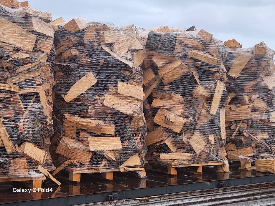 Vindem lem de foc și cherestea