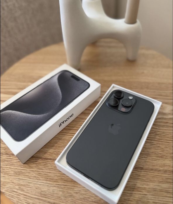 APPLE IPhone 15 PRO,