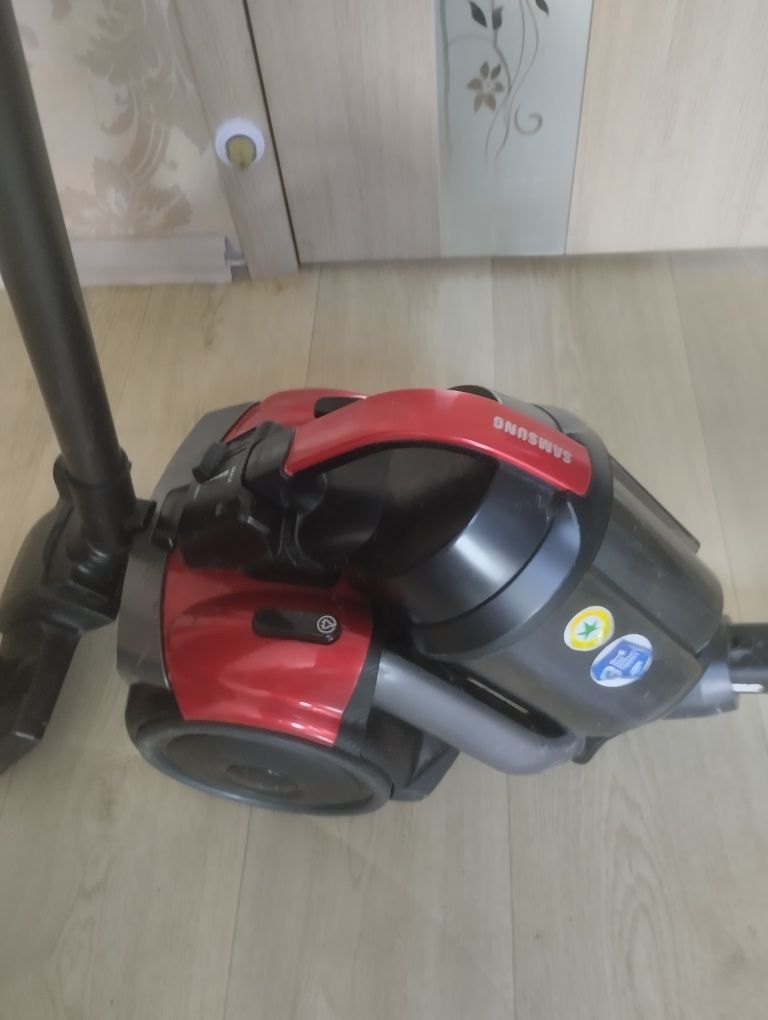 Продам пылесос Самсунг