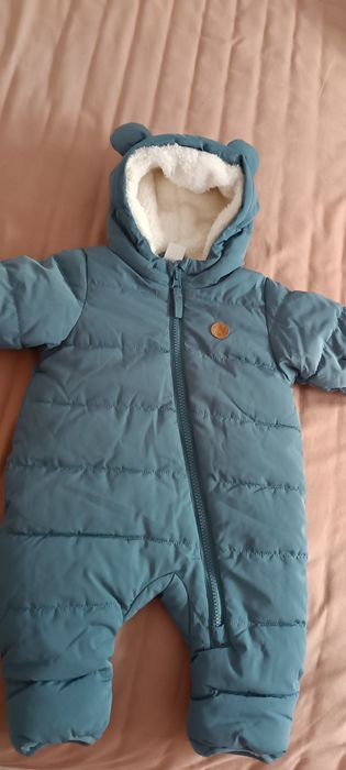 Combinezon/ salopeta de iarna bebe H&M, masura 56, NOU