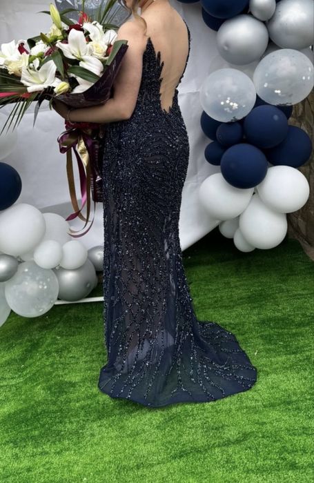 Бална тъмносиня рокля