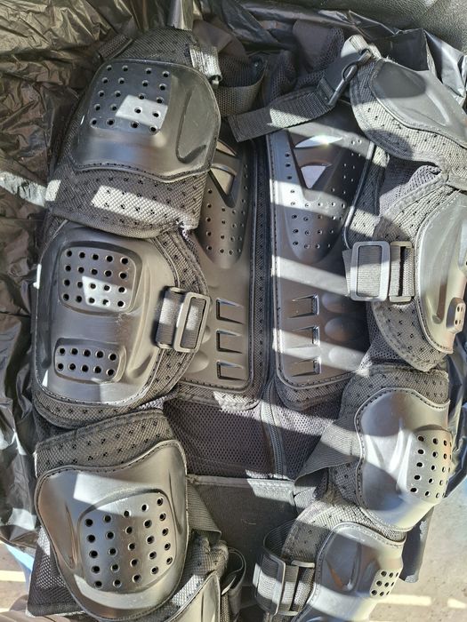 Costum cross marimea M