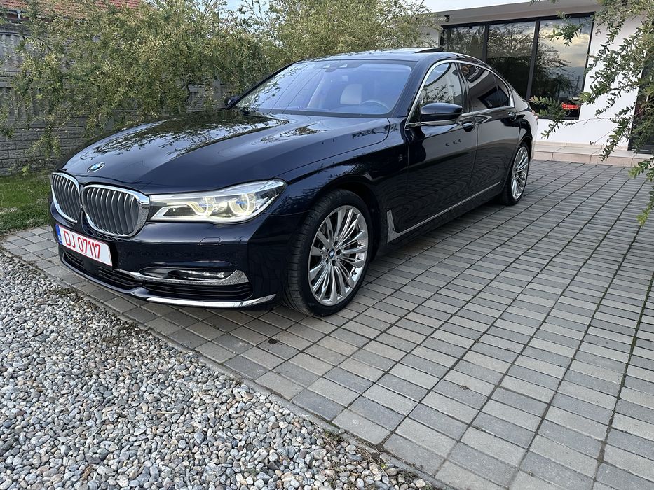 Bmw seria 750Li xDrive / President Long Individual / Sky Lounge