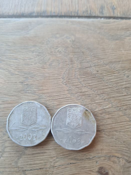 Monede rare aia din Grecia de 2 euro e cu s jos