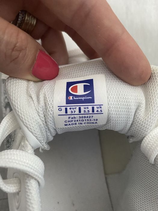 Incaltari fete , impecabile , aproape noi, mar 37