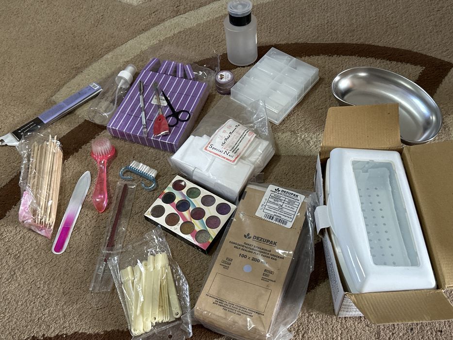 Продам маникюрный набор