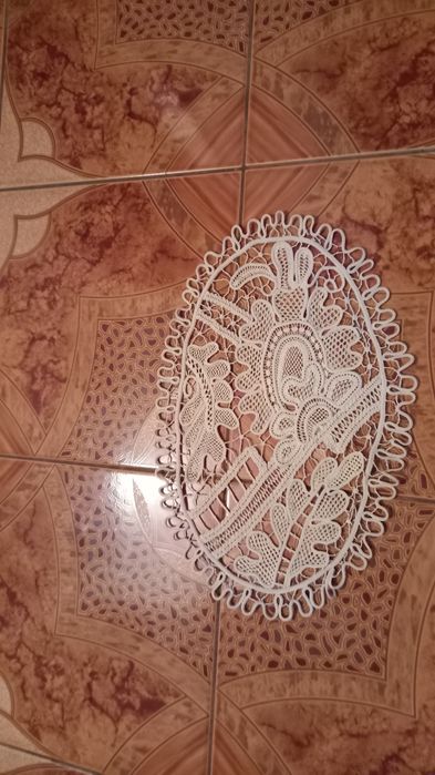 Vand 2 mileuri noi, foarte frumoase, stare perfecta,170 lei ambele