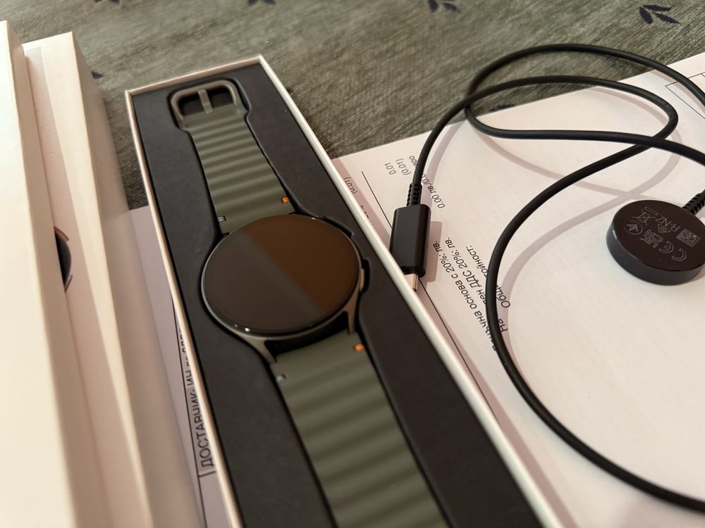 Samsung Watch 7 перфкетен 44mm + Fabric Band