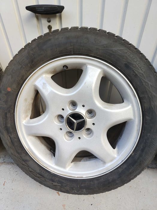 Джанти 16" със зимни гуми за Мерцедес W 203, W209