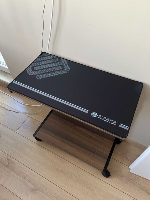 EUREKA Помощно бюро (регулируема височина)