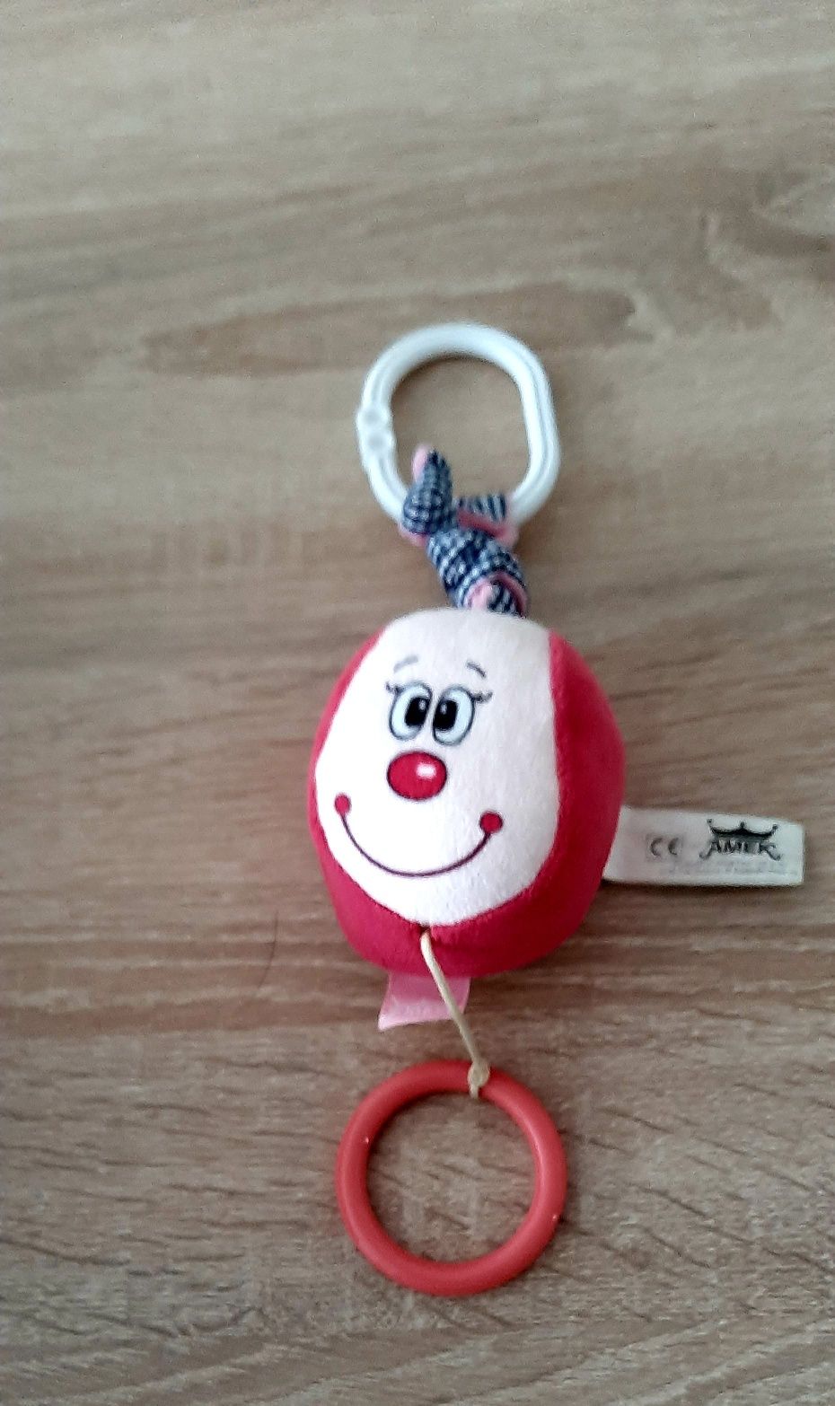 Плюшени играчки и музикални играчки за количка,легло в отличен вид
