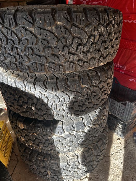 Гуми с джанти чероки