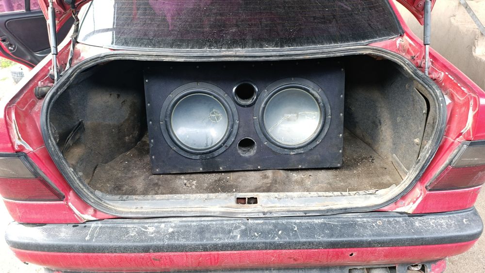 Сабвуфер продам большое