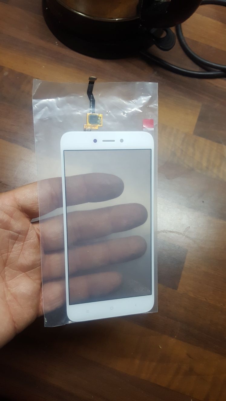 Продам сенсор на Redmi 5a и Note 5a prime