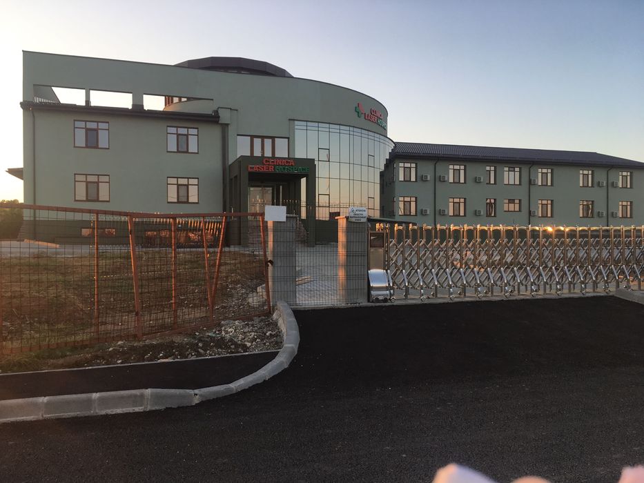 Vând / închiriez teren intravilan zona -Spital de boli paleative/