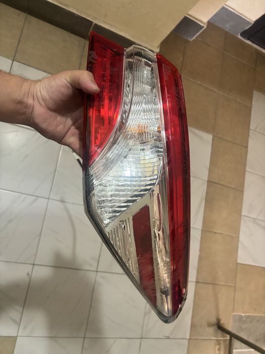 Фара оригинал Камри 70