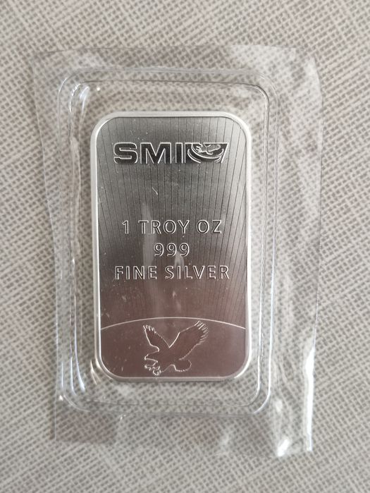 Сребърни кюлчета и монети от 1 тройунция 999 чисто сребро
