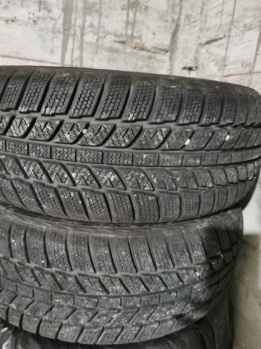 Vand cauciucuri de iarna