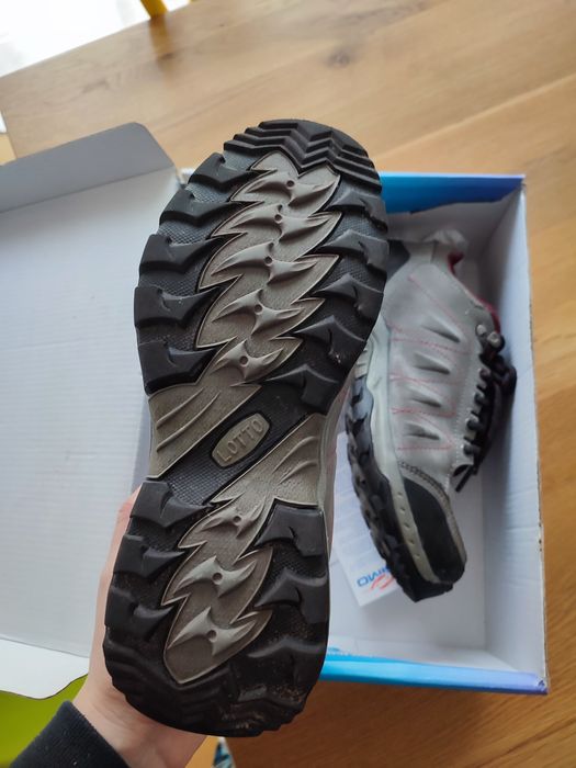 Bocanci / Ghete Lotto din piele mar 37