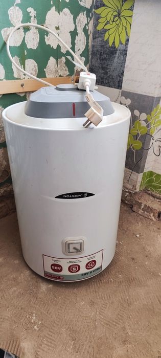 Водонагреватель Аристон 30 литров