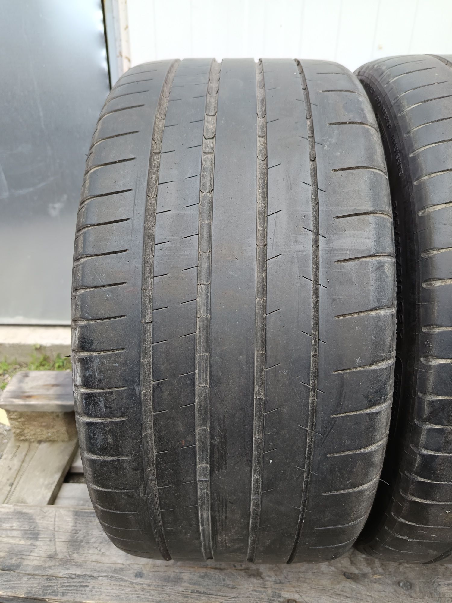 Летни гуми 245 35 ZR 18 92Y MICHELIN Дот 3717