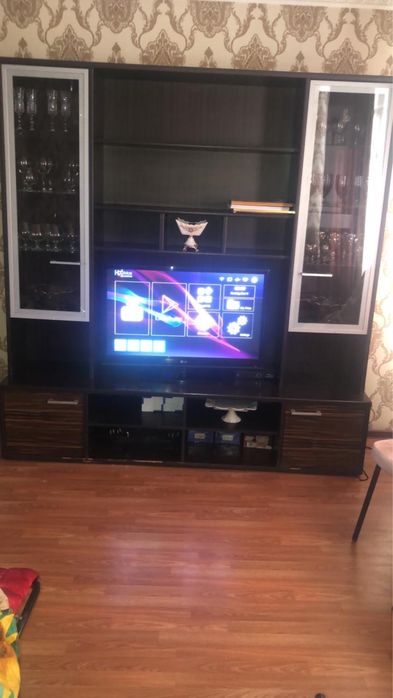 Горка в гостиную или зал