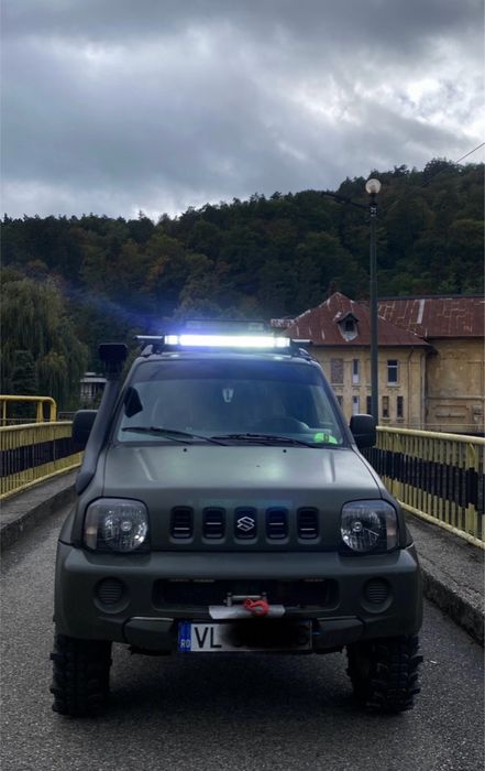 Vand sau schimb suzuki jimny refacut total