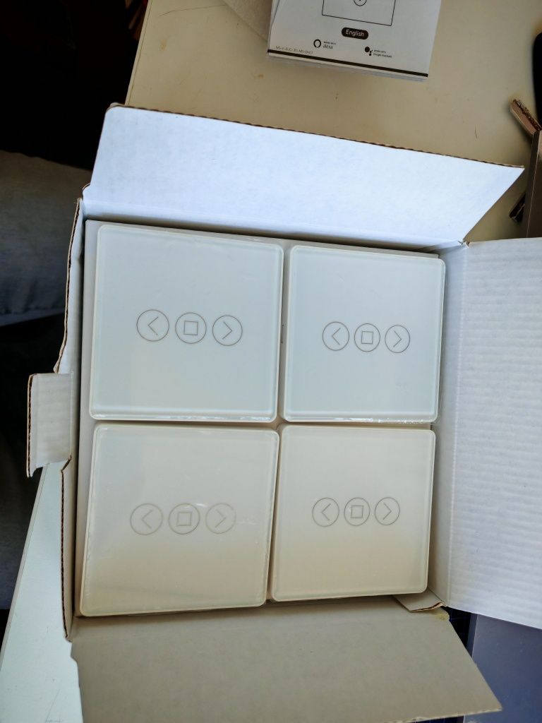 Buton Smart wifi pentru jaluzele rulouri electrice