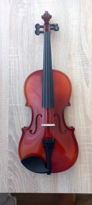 Новая скрипка 1/2 и  Скрипка 1/8