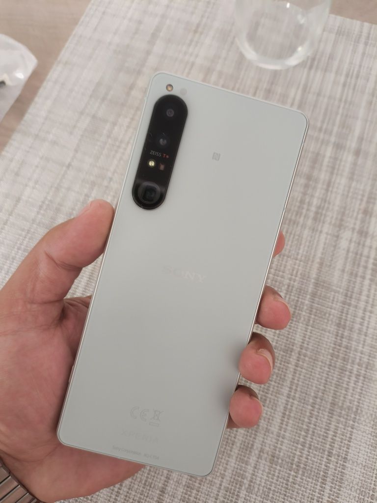 Sony xperia 1 IV пълен комплект бартер