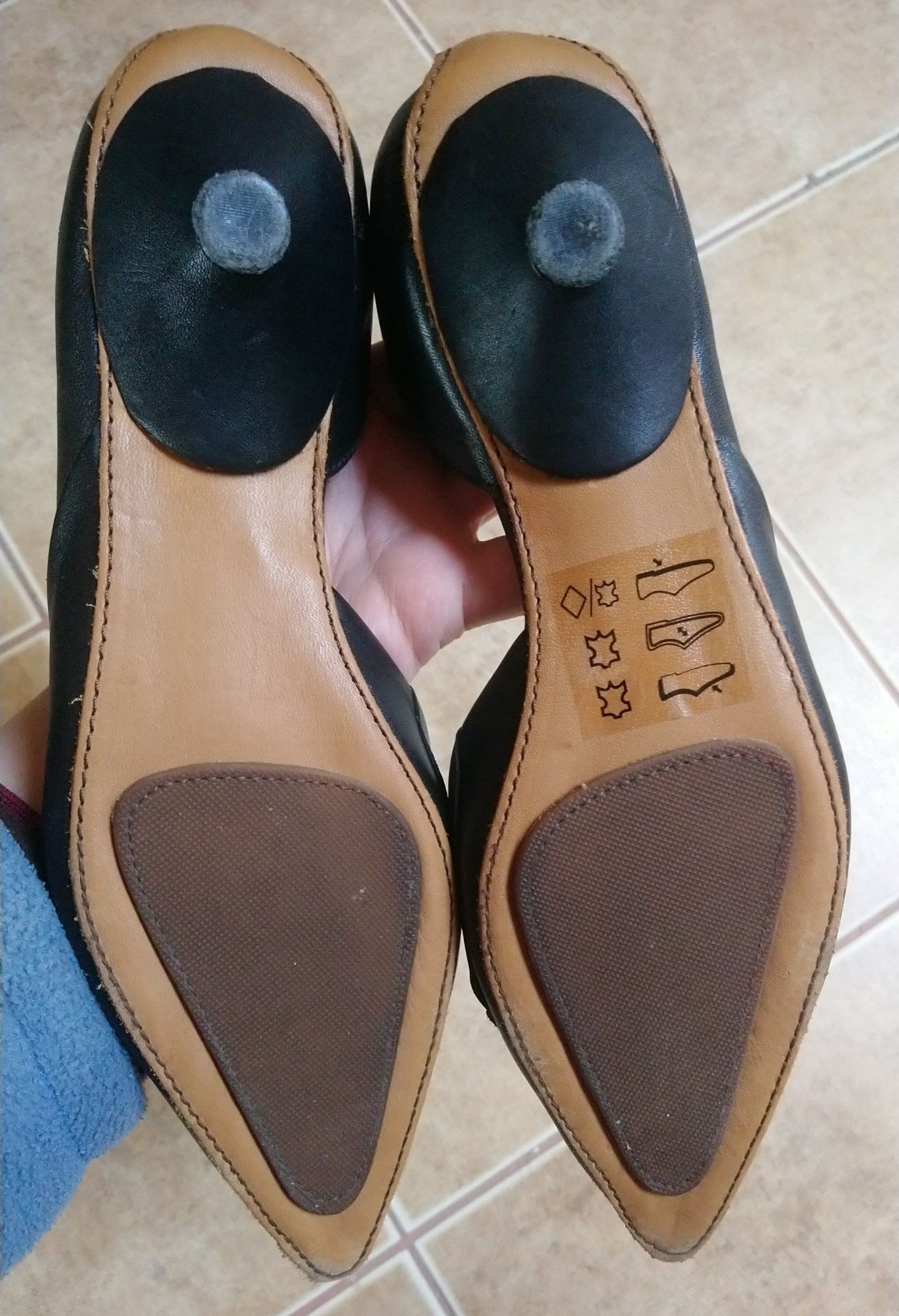 37 pantofi piele J. Shoes ca noi