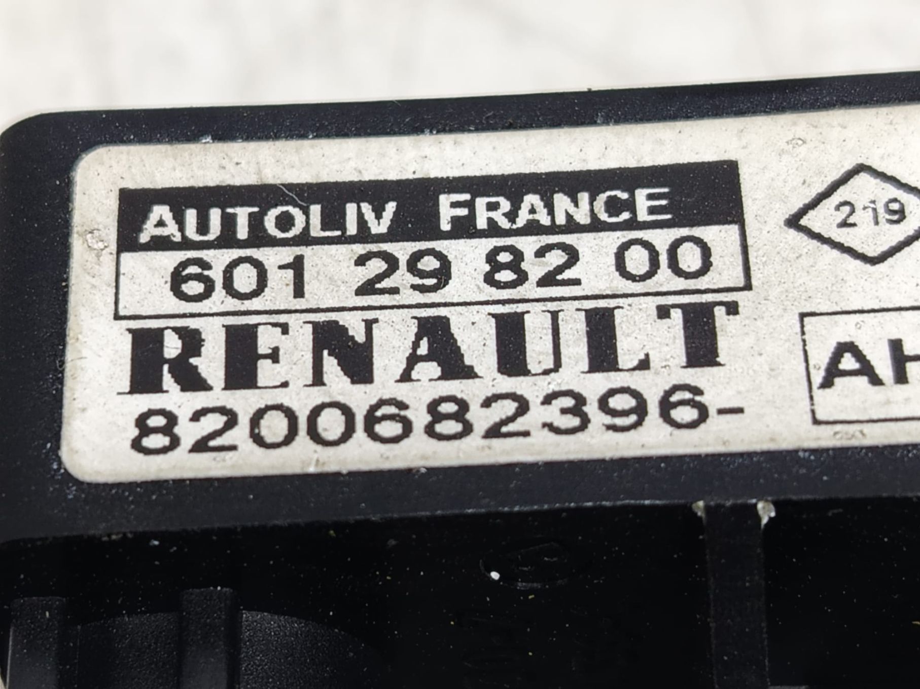 Senzor impact 8200682396 Renault Megane 2 [2002 - 2006] 1.5 dci K9K73