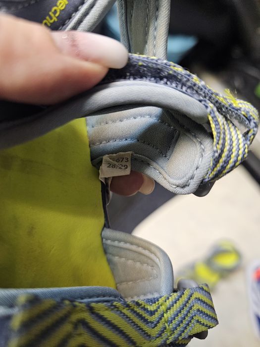 Sandale Quechua Decathlon mărimea 28-29