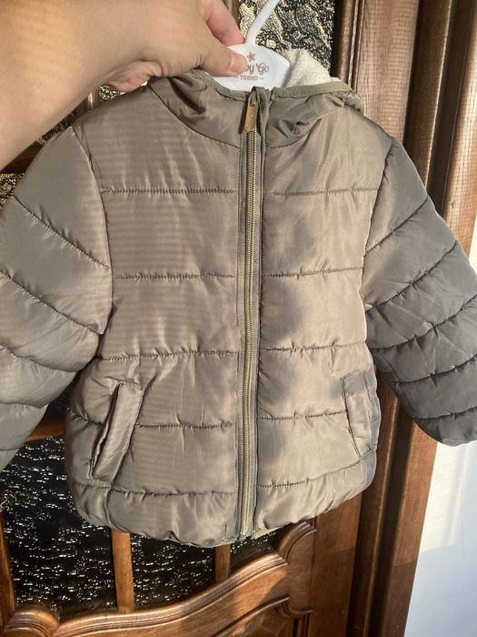 Продам куртку детскую