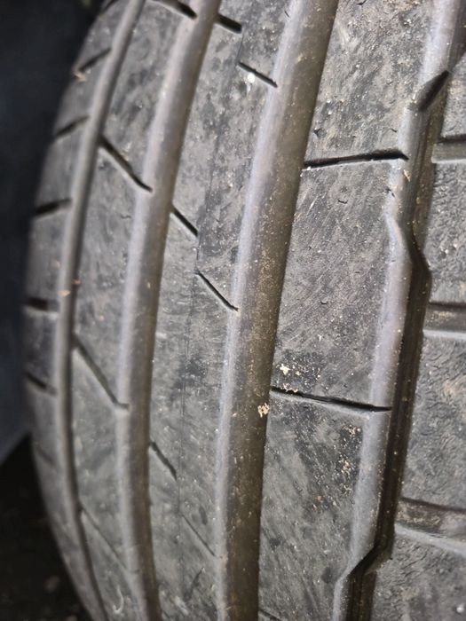 235x45x18 98y Hankook vara