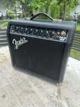 Boxa chitara cu amplificator Fender FM15DSP