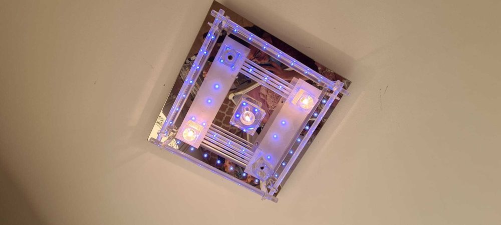 lustra cu LED si multifunctiuni