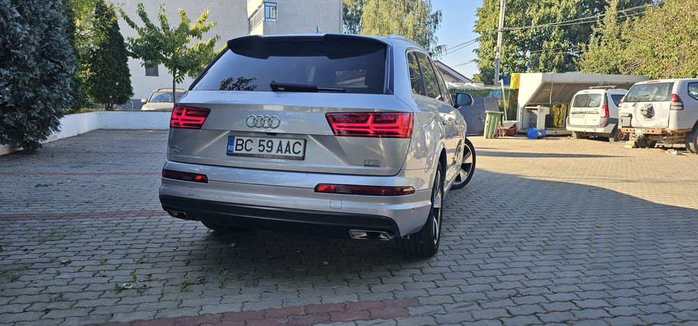 Audi Q7 3.0 TFSI, S-LINE