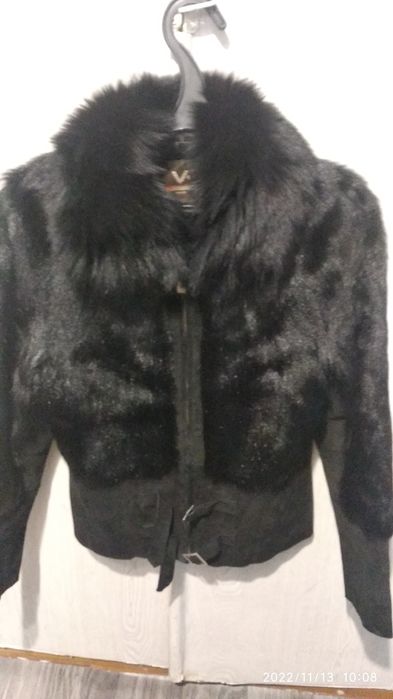 Отдам меховую куртку за вашу цену