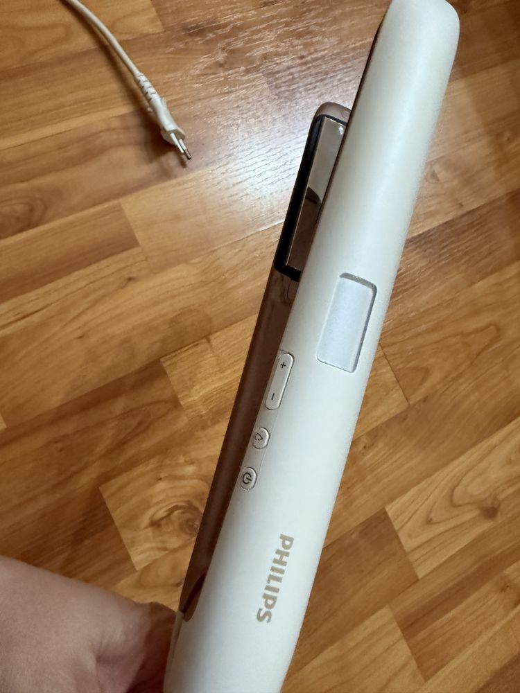 Преса за коса Philips MoistureProtect HP8374