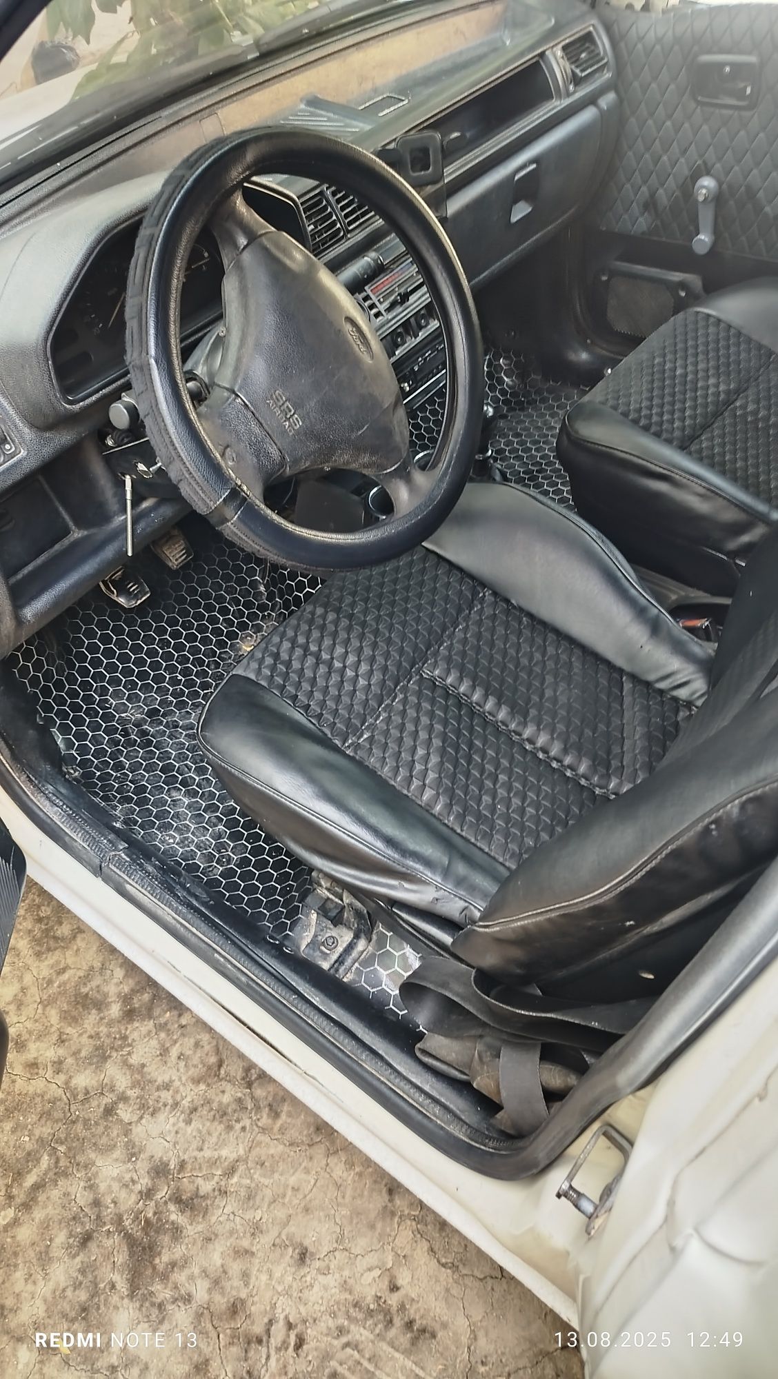 Ford Courier furgon