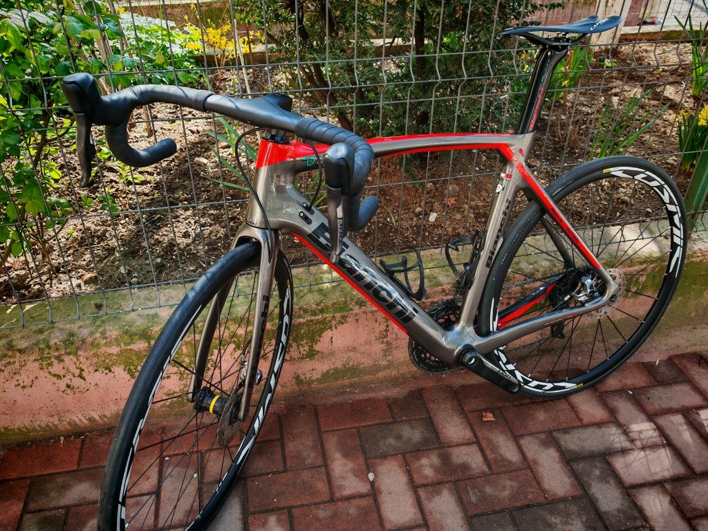 Bicicleta cursiera carbon disc Bianchi Oltre XR4 Sram Red AXS size55 L