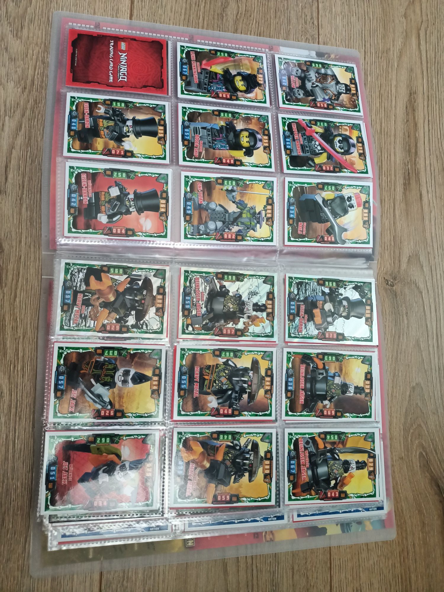 Album Panini Lego Ninjago Seria 4 92% complet