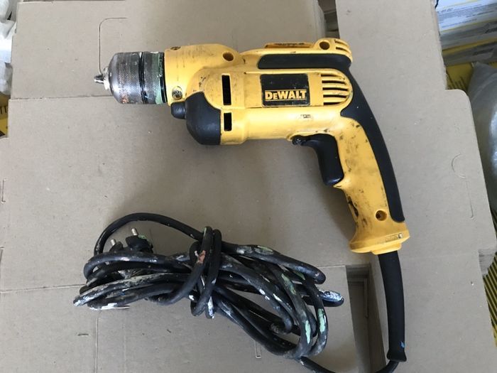 Masina de gaurit Dewalt DWD112S-QS, 701W, 10mm, 10.9Nm