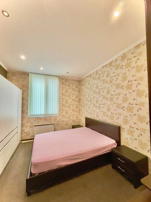 Продава се Двустаен апартамент в София, Център - 70 кв.м за 2572 €/кв.м - Снимка #5