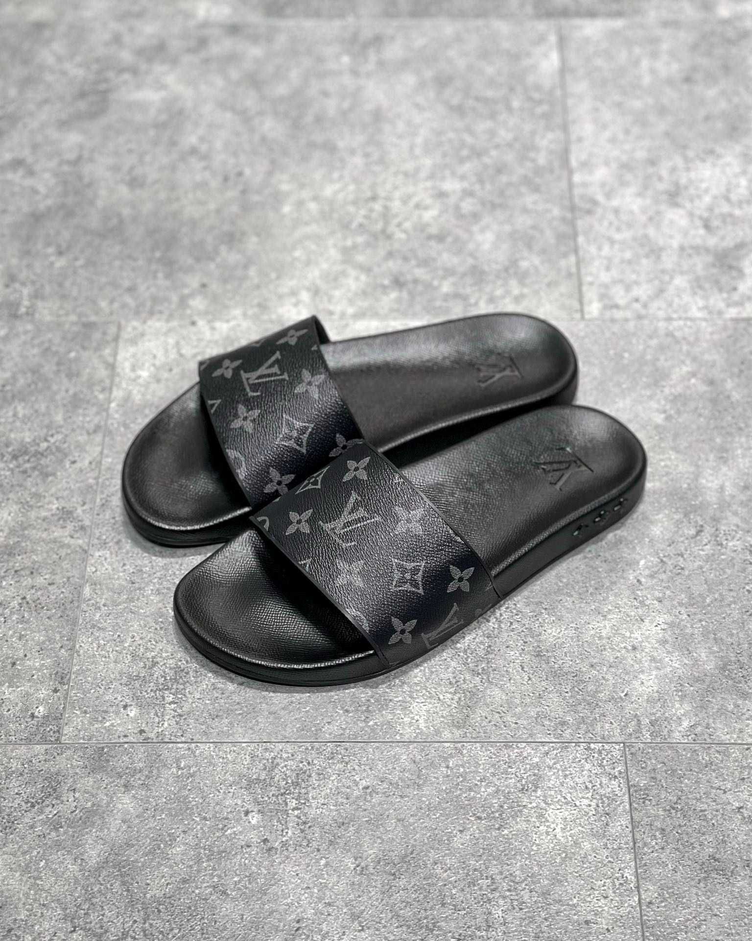 Papuci / slapi Louis Vuitton Premium