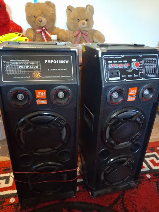 Vând boxe profesionale