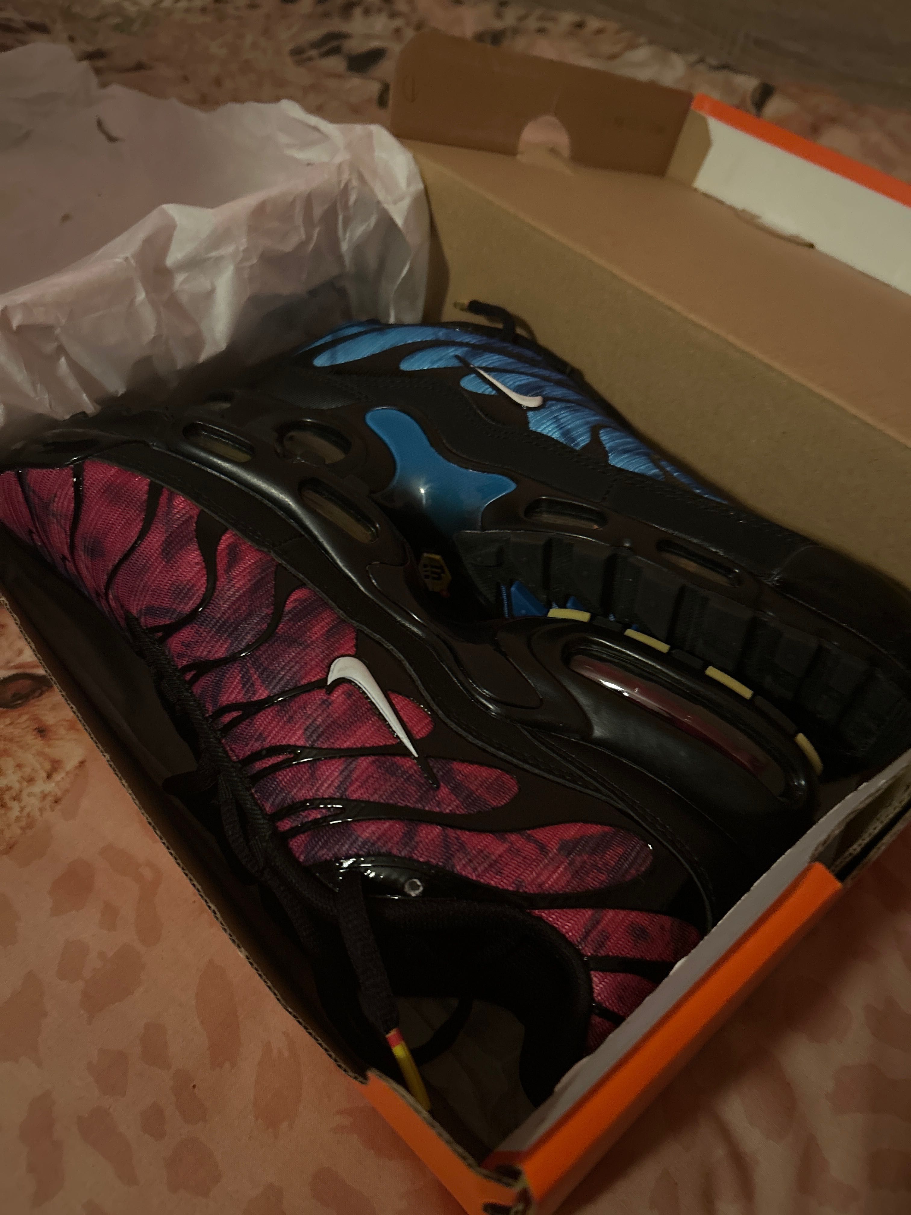 Неизползвани Обувки Nike TN