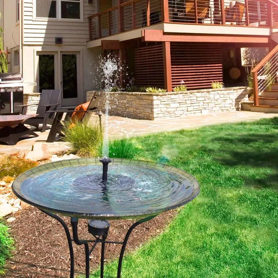 Соларен фонтан за вашият двор и градина