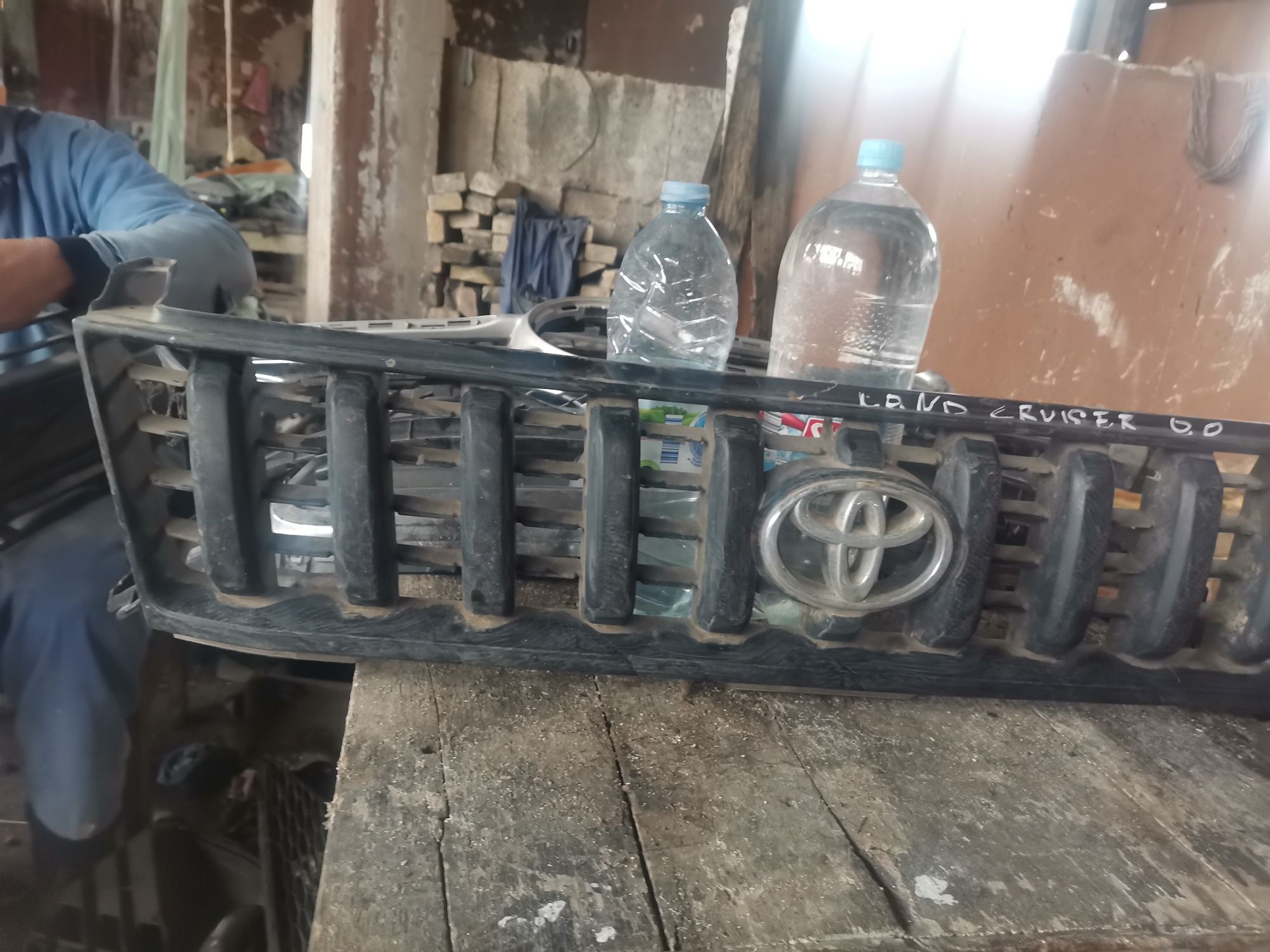 Оргинална Предна решетка за Toyota landcruiser 90 land Cruiser
